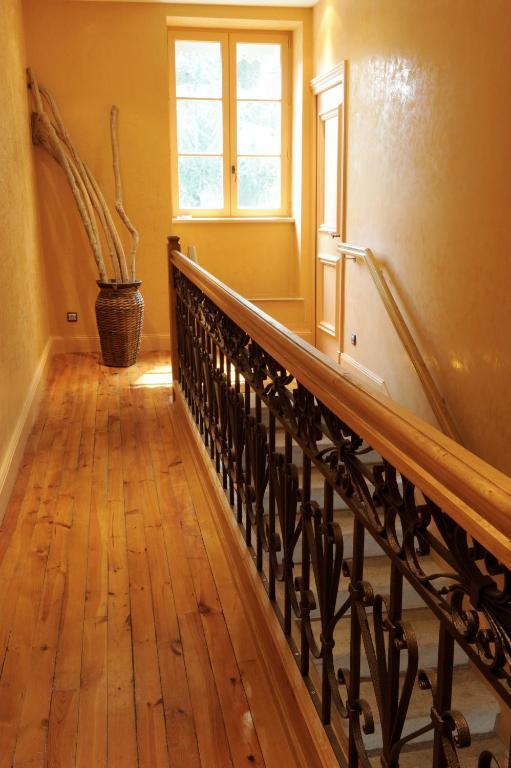 Bed and Breakfast Logis De Nantas Saint-Jean-Bonnefonds Exterior foto